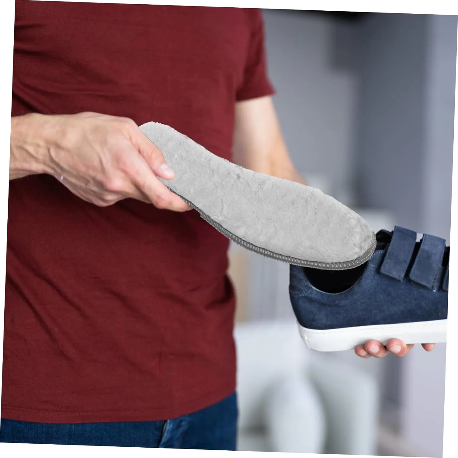 4 Pairs Winter Fluffy Shoe Inserts for Women Thickened Thermal Boot Insoles Cushioned Plush Footbeds with Nonslip Base Ergonomic Design for Cold