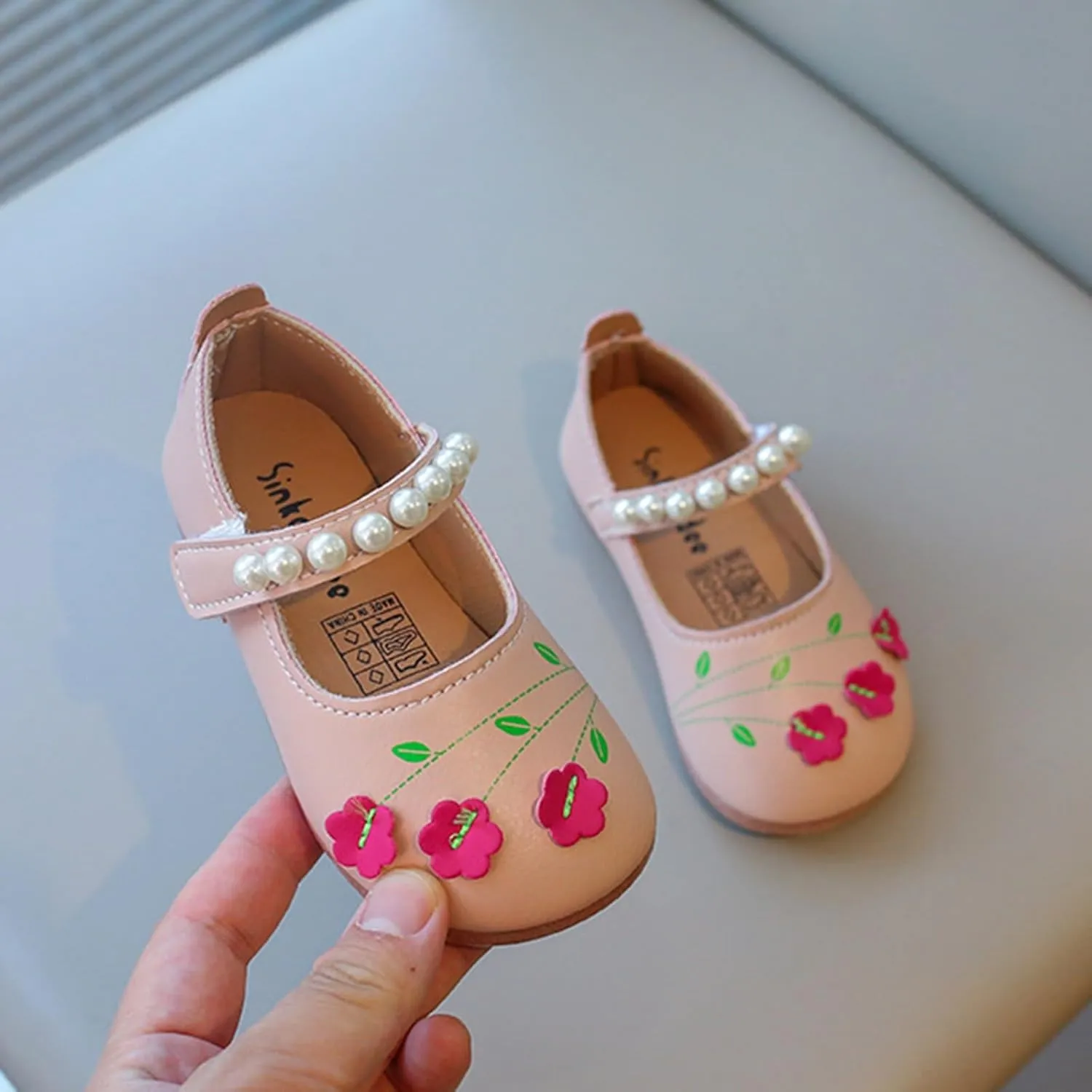 Baby Girls Leather Beaded Strap Sandals Low Heel Closed Toe Ankle Formal Shoes with Flower Toddler Dance Elegant Sandals