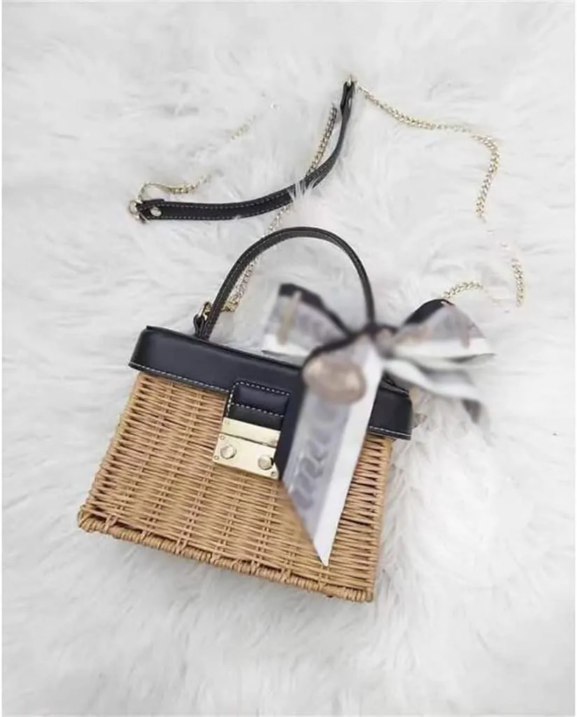 Flip Vintage Handbag Woven Crossbody Bags Casual Portable for Women Basket Rattan Bag Box