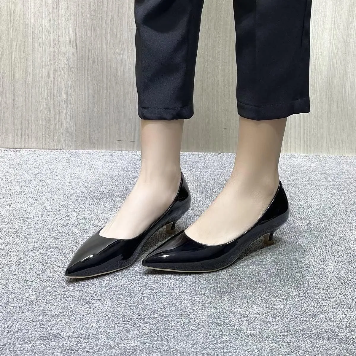 LUXINYU Women's Classic Fashion Pointed Toe Kitten Heel Dress Pumps Shoes Comfort Low Heel Work Shoes