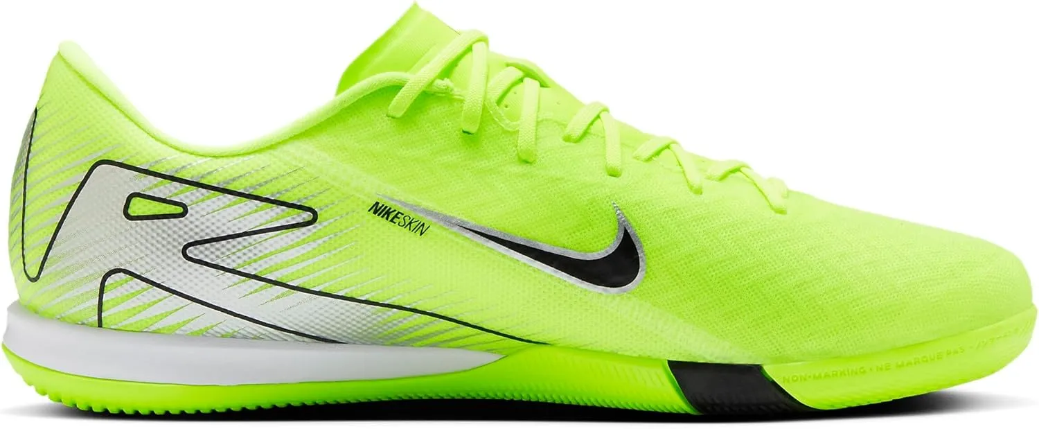 Nike Men Football Soccer Shoe