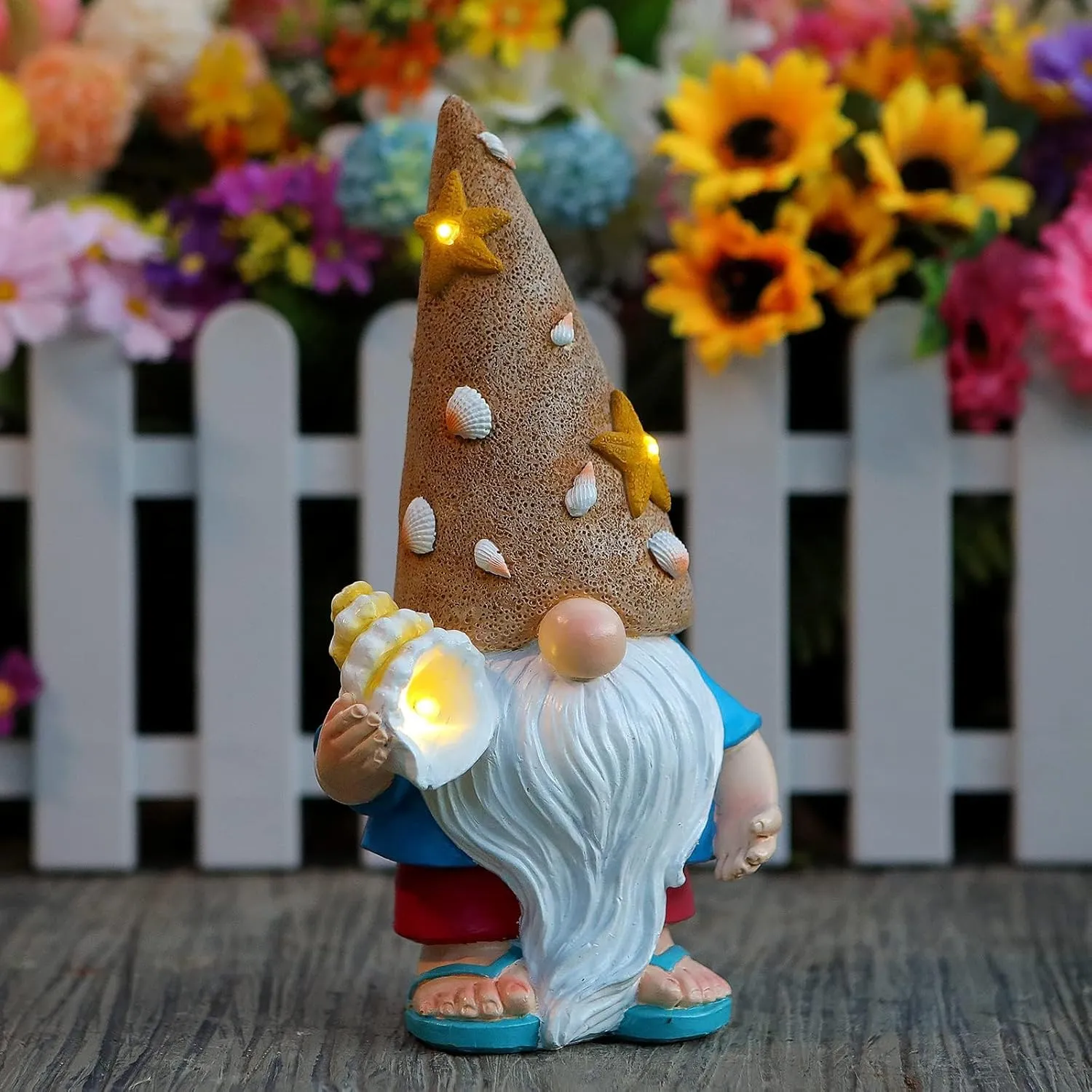 Solar Beach Gnome Decor,9.84''H Garden Gnomes, Garden Sculptures & Statues with Unique Sandcastle Hat, Solar Garden Decor for Mother's Day