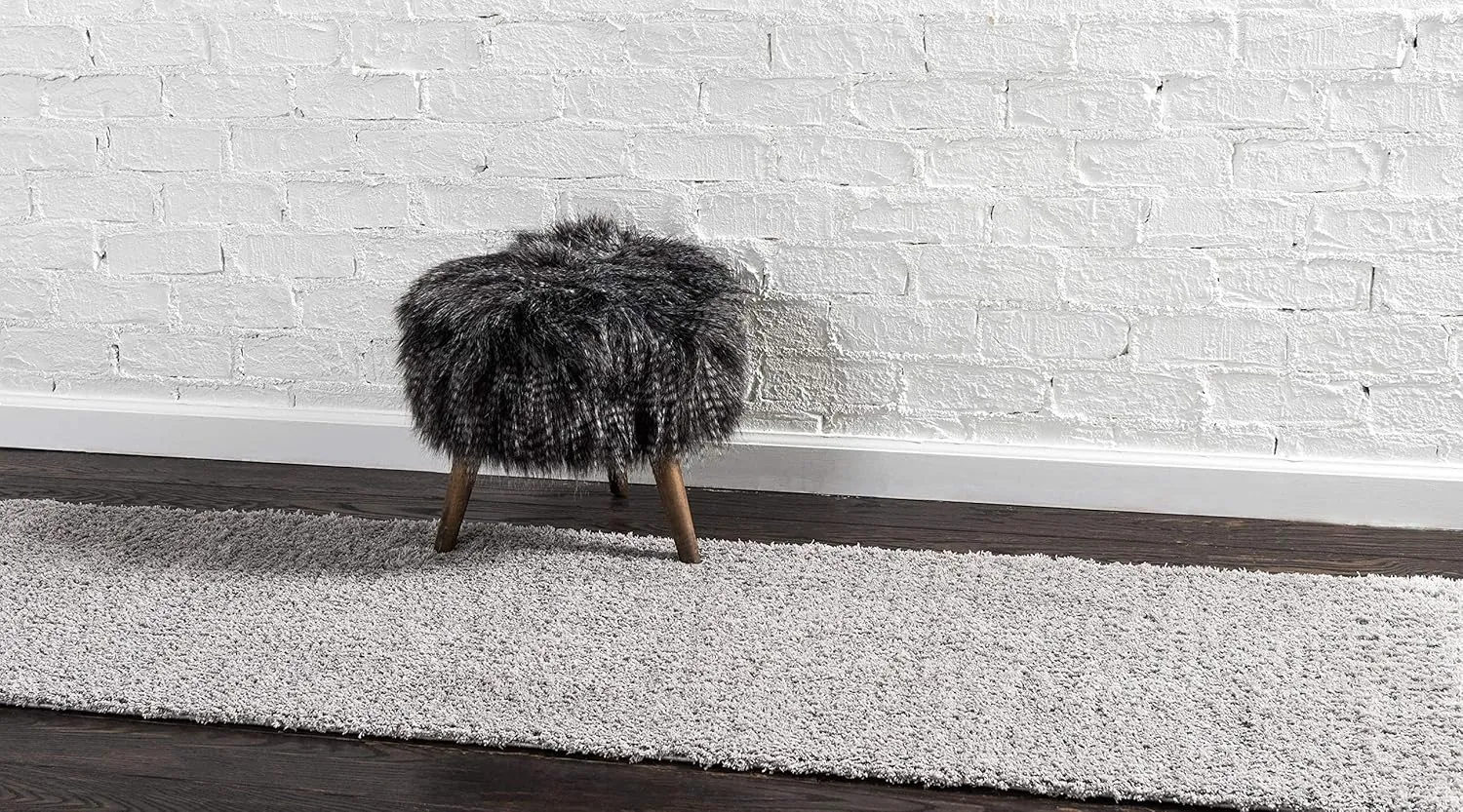 Unique Loom Studio Solid Shag Collection Urban Modern Super Soft & Plush Area Rug, 2 ft x 6 ft 7 in, Light Gray