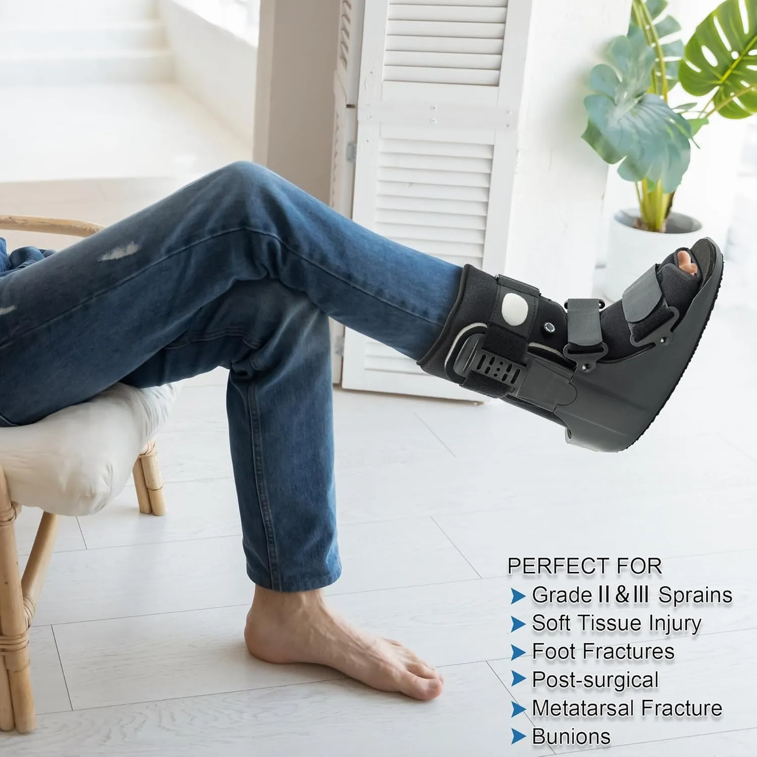 Walking Boot for Broken Foot & Injuries - Lightweight Medical Boot with Anti-Slip Sole, Adjustable Straps & Rigid Support for Ankle/Foot Recovery M