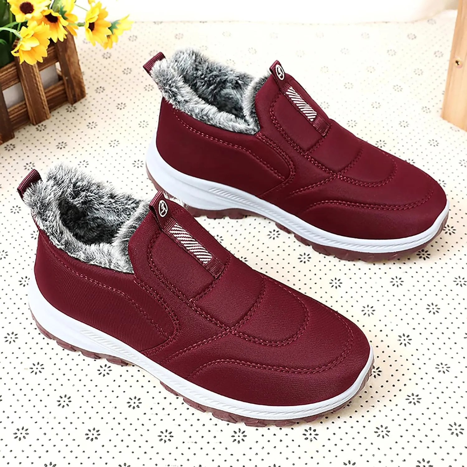 Women Winter Snow Boots Comfortable Warm Fur lined Slip on Ankle Boots Lightweight Waterproof Outdoor Booties