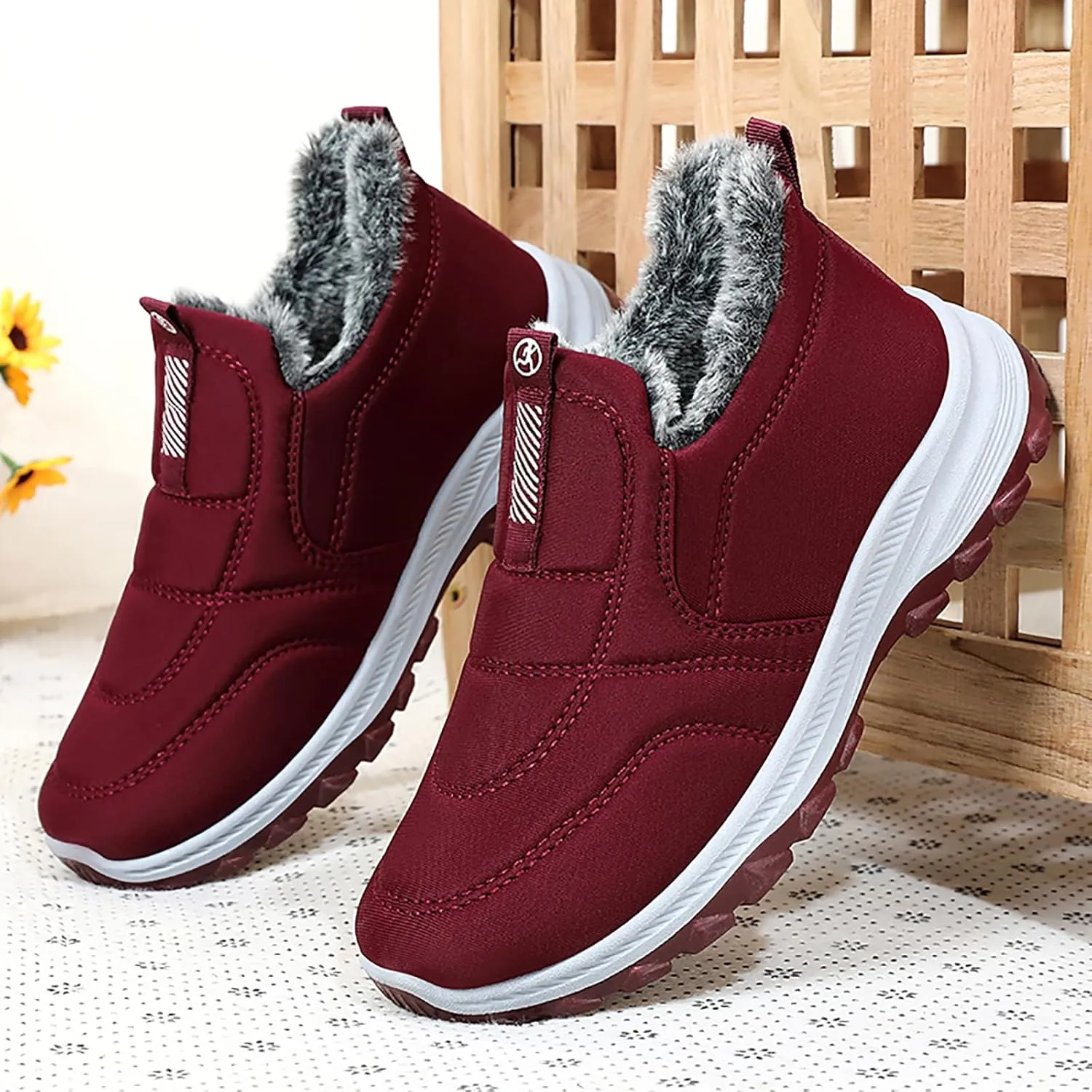 Women Winter Snow Boots Comfortable Warm Fur lined Slip on Ankle Boots Lightweight Waterproof Outdoor Booties