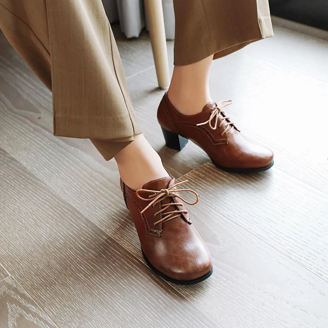 Women's Closed Toe Chunky Block Heel Oxfords Wingtip Lace Up Mid Heel Pumps Vintage Brogue Dress Shoes