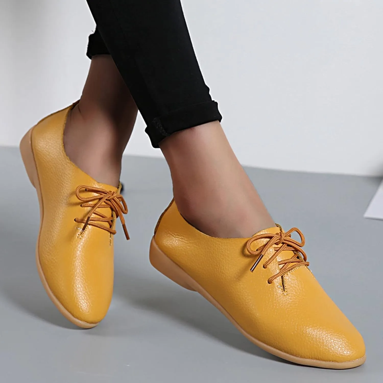 Women's Leather Lace Up Oxfords Sneakers Comfortable Slip-On Business Shoes Lightweight Breathable Sneakers Dressy Low Heel Walking Shoes
