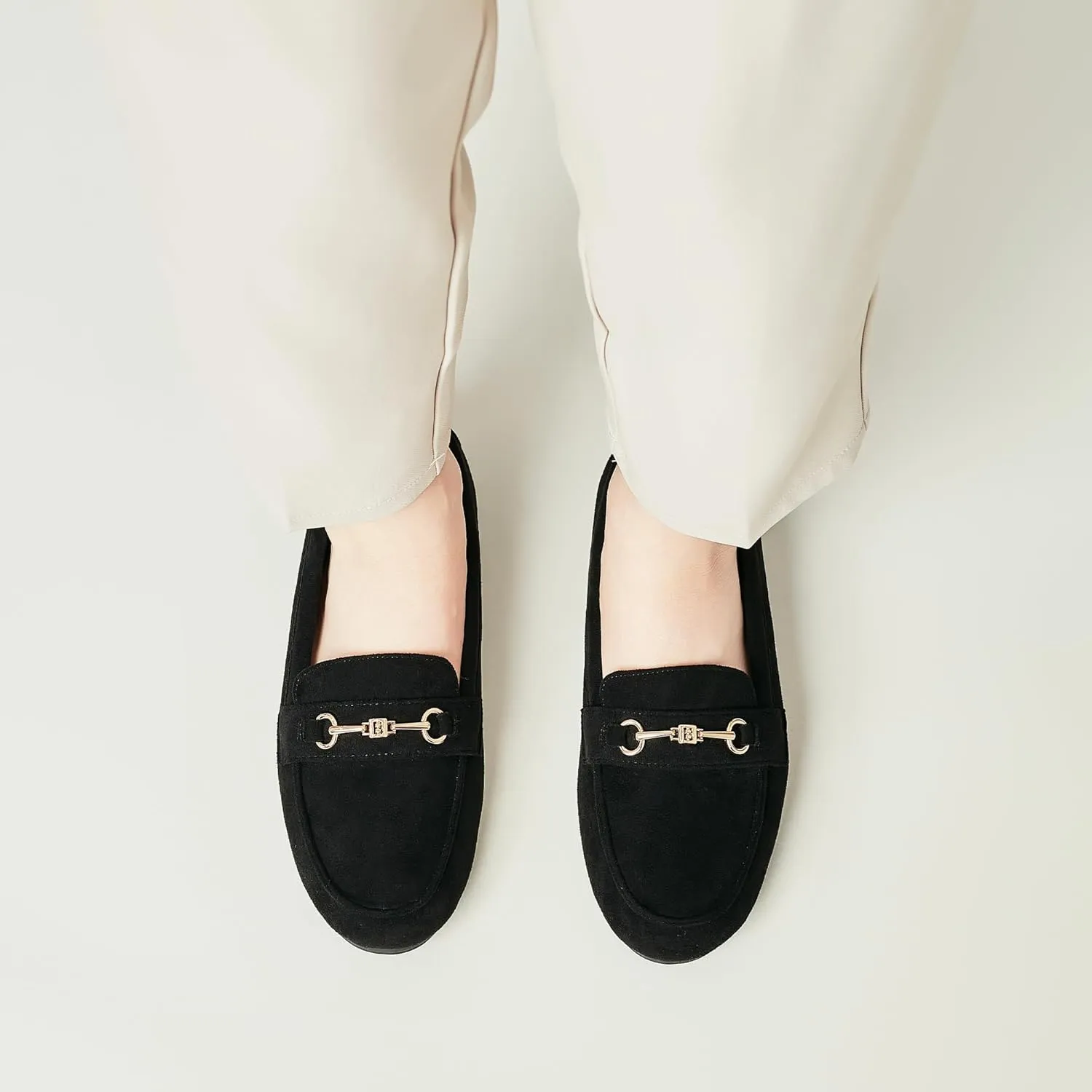 Women's Wide Loafers Casual Slip on Flat Shoes Women's Comfort Penny Loafers with Arch Support Women Dressy Moccasins