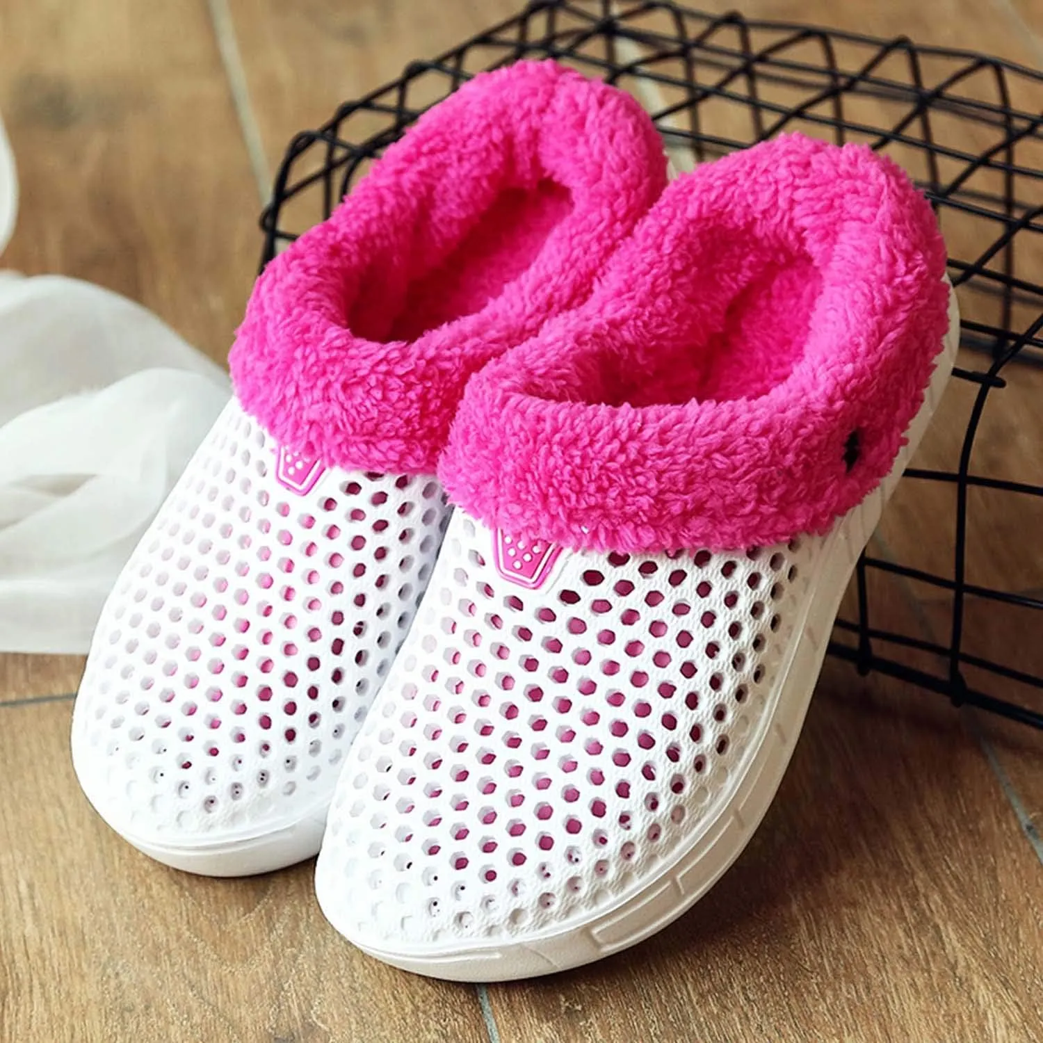 YUKTOPA Unisex Garden Clogs House Slippers Fur Lined Winter Breathable Walking Garden Shoes Warm Non-Slip Mule Footwear